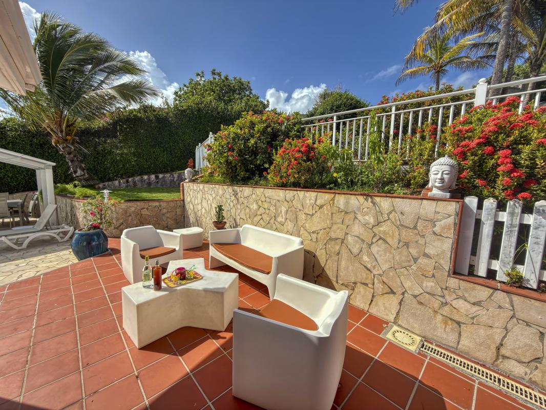 6.Location Villa piscine vue mer Ste Anne Guadeloupe_Terrasse Vue mer